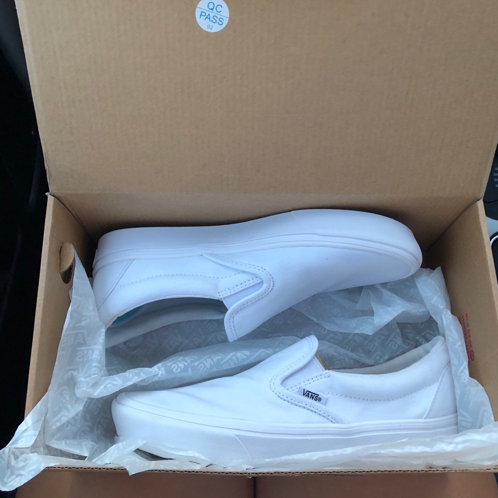 BRAND NEW WOMENS COMFY CUSH SLIP-ON VANS👟